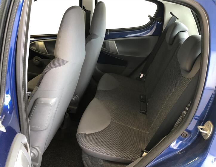 Peugeot 107 10
