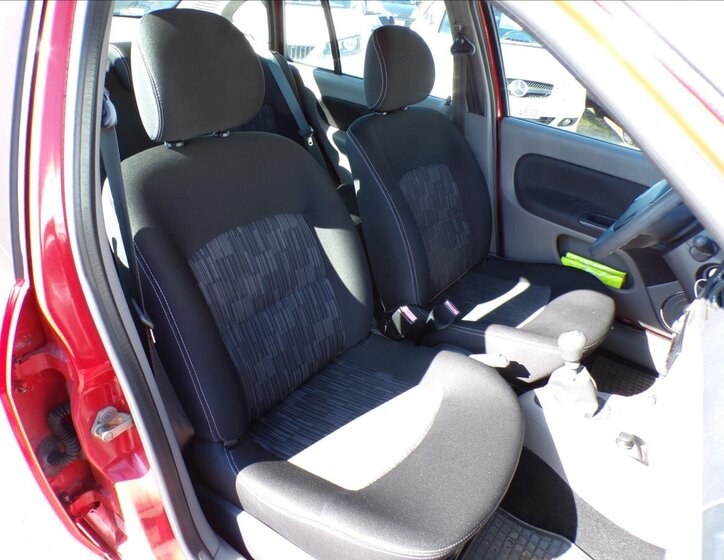 Renault Thalia Sedan / Limuzína 1,1 l 55 kw