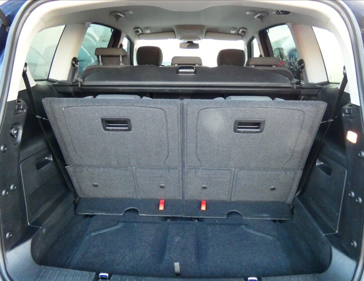 Ford S-MAX MPV 2,0 l 120 kw