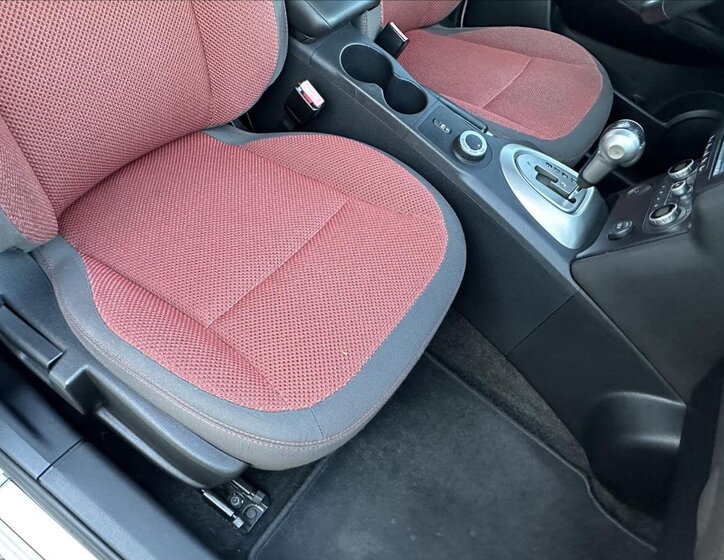 Nissan Qashqai SUV / Terénní 2,0 l 110 kw