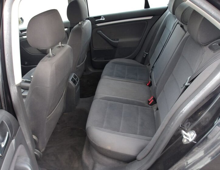 Volkswagen Jetta Sedan 1,9 l 77 kw