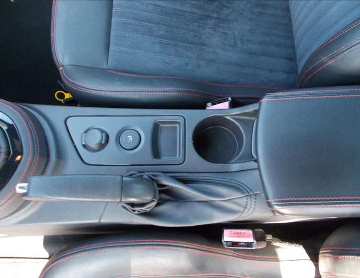 Peugeot RCZ Kupé 1,6 l 147 kw