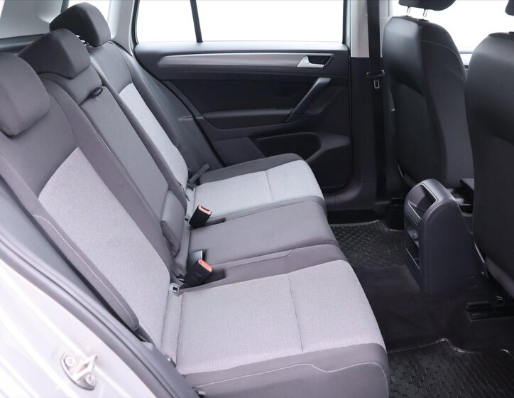 Volkswagen Golf Sportsvan 12