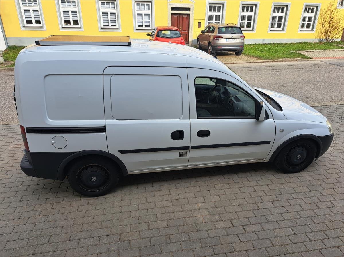 Opel Combo Skříň 1,2 l 55 kw