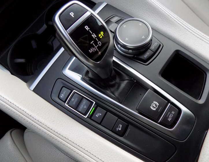 BMW X6 SUV / Terénní 3,0 l 190 kw