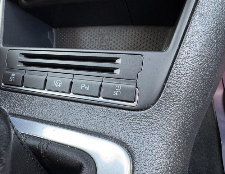 Volkswagen Tiguan SUV / Terénní 2,0 l 103 kw