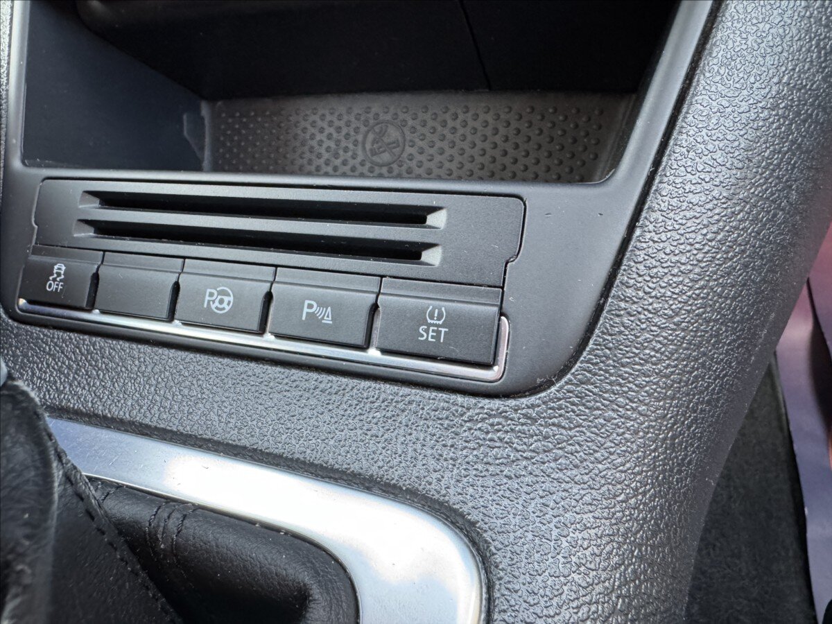 Volkswagen Tiguan SUV / Terénní 2,0 l 103 kw