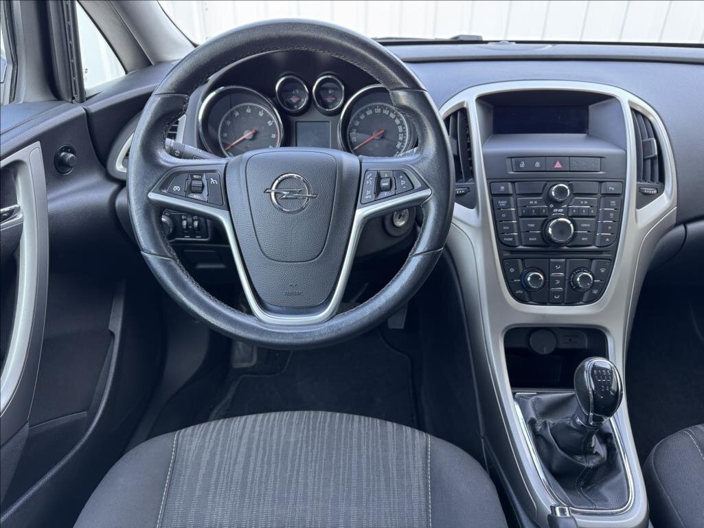 Opel Astra Hatchback 1,4 l 103 kw