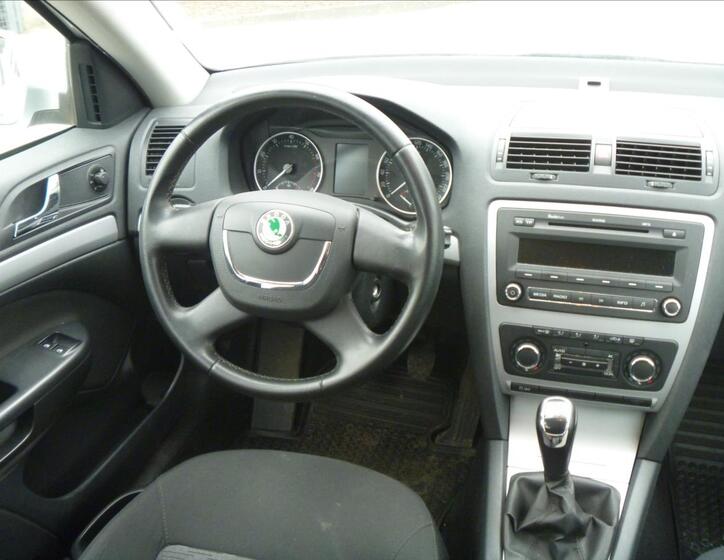Škoda Octavia 12