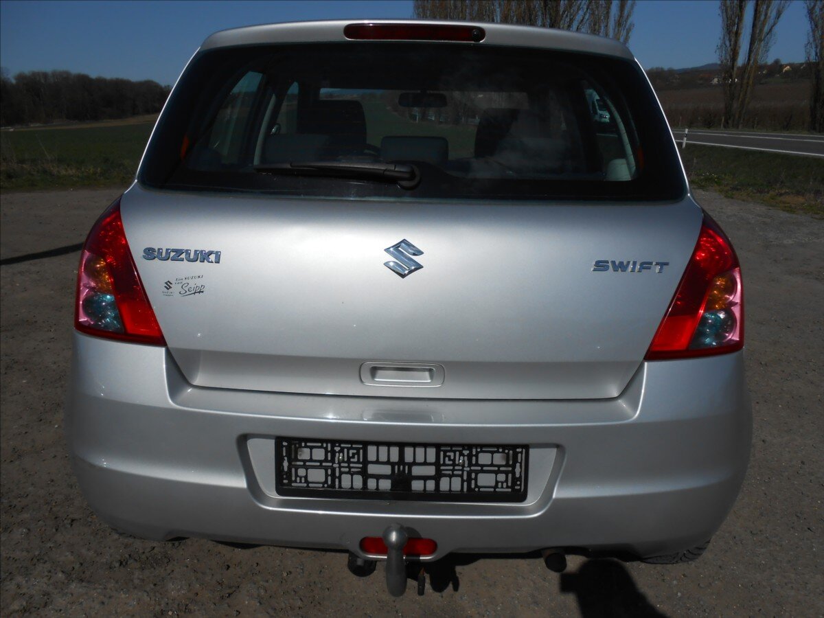 Suzuki Swift Hatchback 1,3 l 67 kw