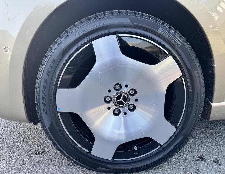 Mercedes-Benz Třídy V VAN-Minibus 2,0 l 174 kw