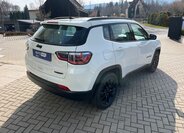 Jeep Compass SUV / Terénní 1,3 l 96 kw