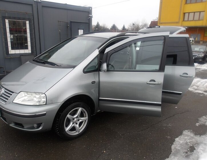 Volkswagen Sharan MPV 1,9 l 96 kw