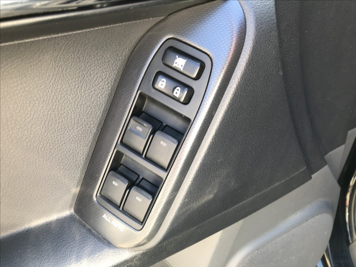 Toyota Land Cruiser Kombi 3,0 l 127 kw