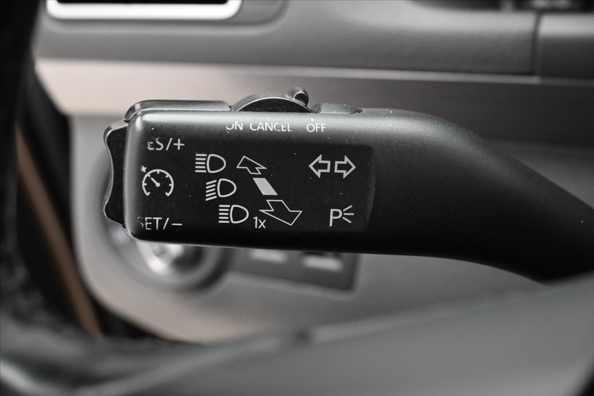 Volkswagen Touran MPV 1,6 l 77 kw