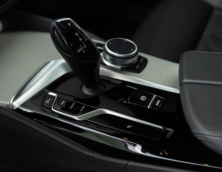 BMW Řada 5 Sedan / Limuzína 3,0 l 250 kw