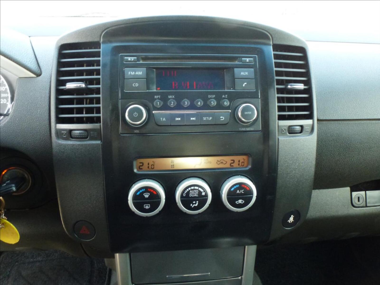 Nissan Pathfinder 37