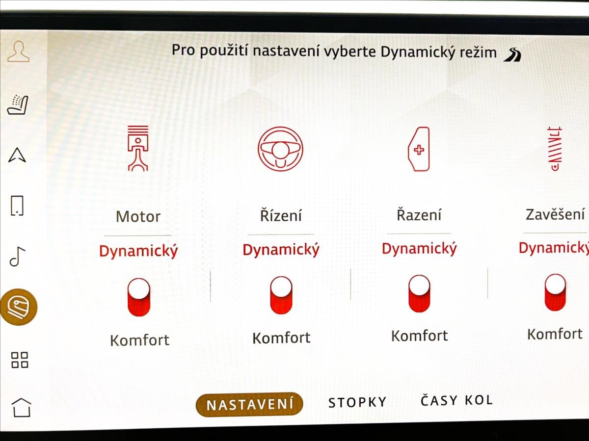 Land Rover Defender SUV / Terénní 4,4 l 467 kw