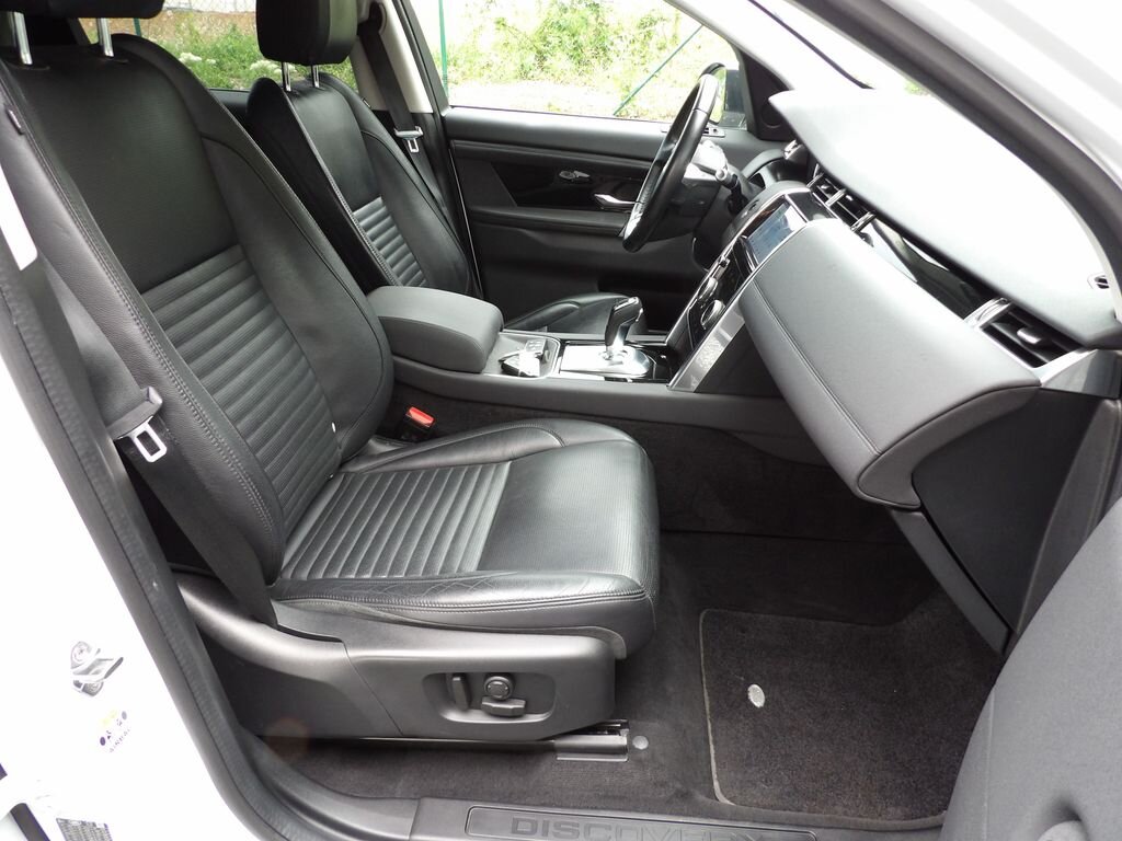 Land Rover Discovery Sport SUV / Terénní 2,0 l 110 kw