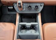 Land Rover Defender 30