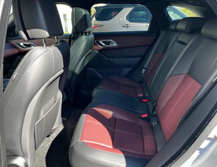 Land Rover Range Rover Velar SUV / Terénní 3,0 l 221 kw