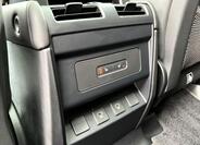 Land Rover Defender 34