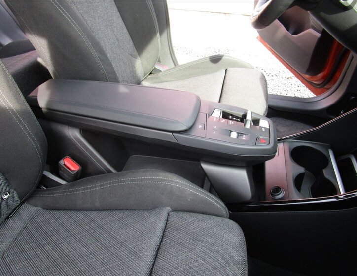 BMW X1 Kombi 1,5 l 110 kw