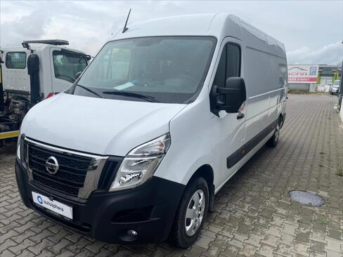 Nissan Interstar