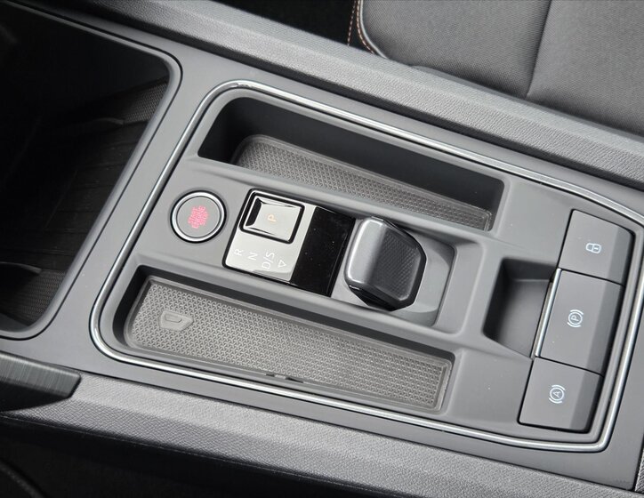 Cupra Formentor SUV / Terénní 2,0 l 140 kw