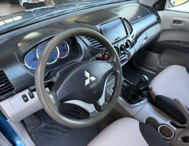 Mitsubishi L200 Pick-up 2,5 l 100 kw