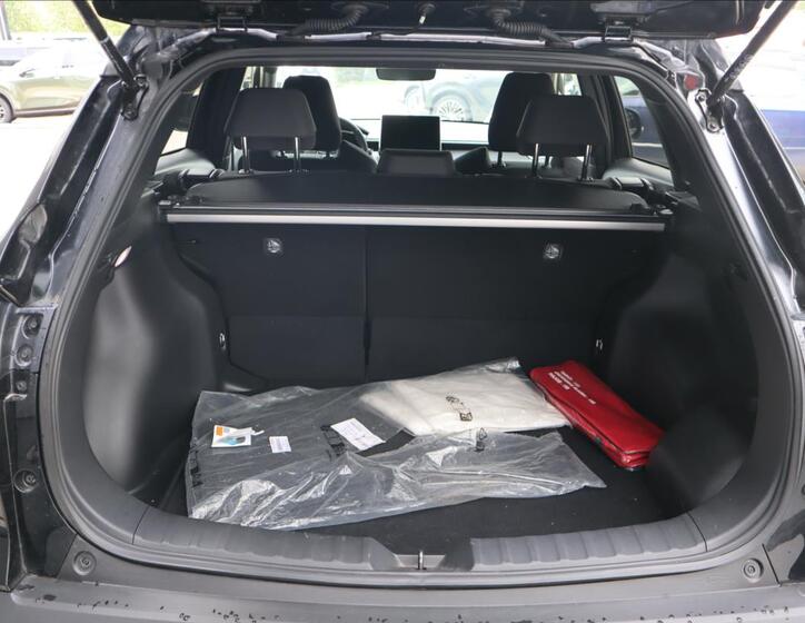 Toyota Corolla Cross 9