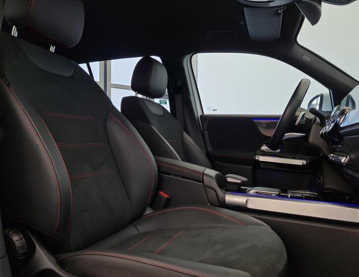 Mercedes-Benz GLB 15