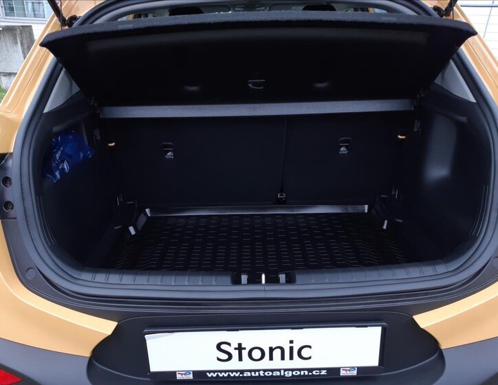 KIA Stonic SUV / Terénní 998,0 74 kw