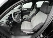 Volvo XC40 SUV / Terénní 2,0 l 145 kw