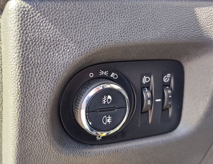 Opel Corsa Hatchback 1,2 l 63 kw