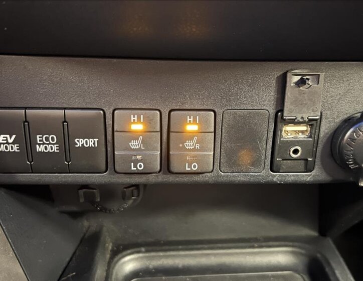 Toyota RAV4 SUV 2,5 l 114 kw