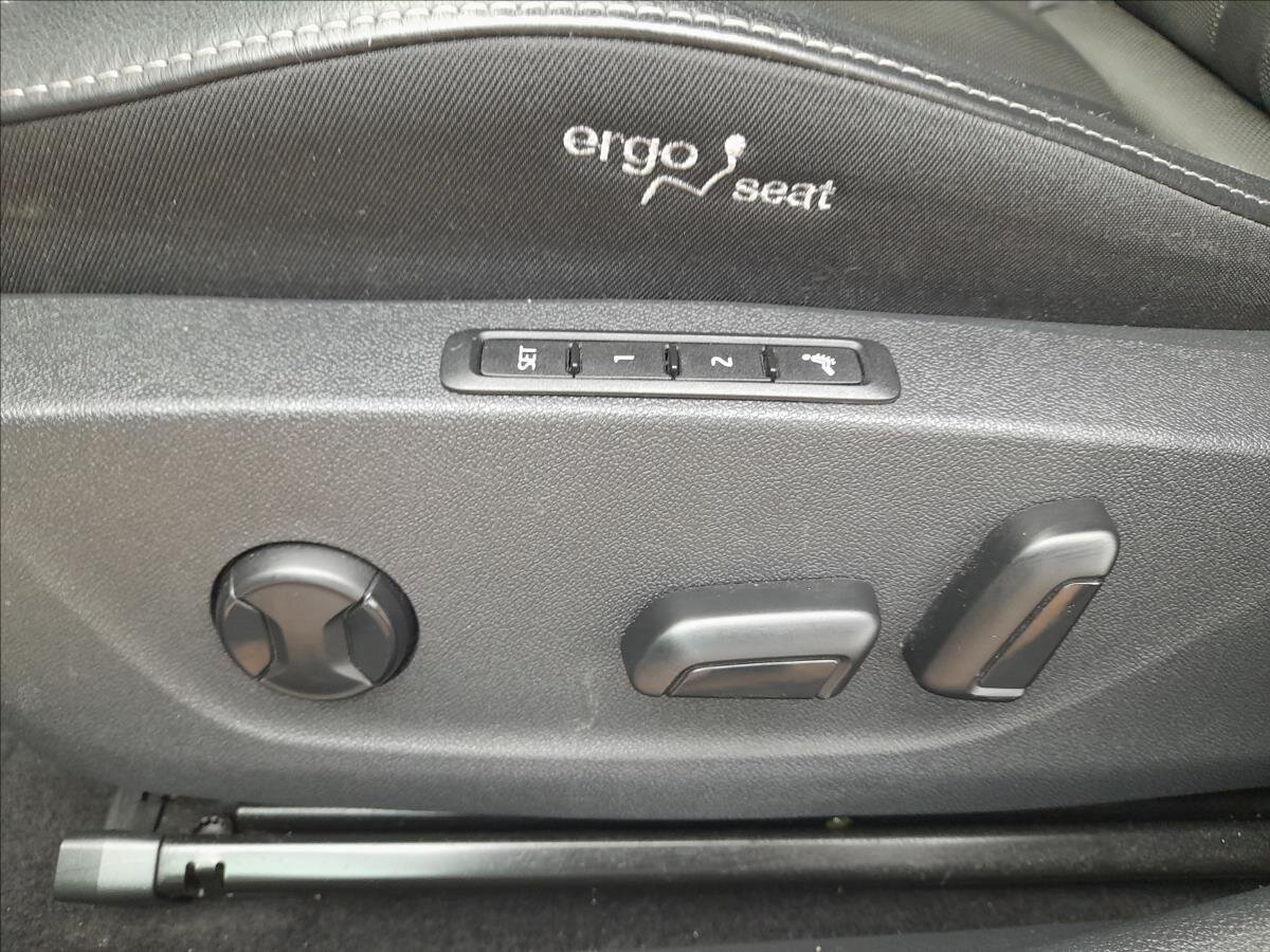 Škoda Octavia Kombi 2,0 l 85 kw