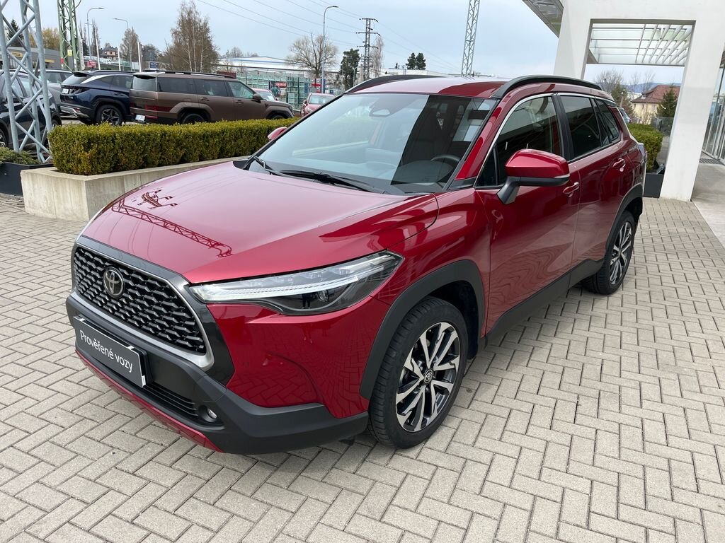 Toyota Corolla Cross SUV / Terénní 1,8 l 72 kw