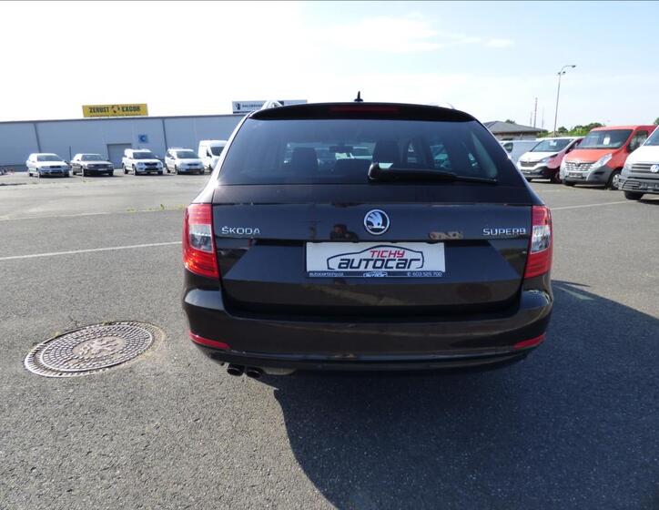Škoda Superb 4