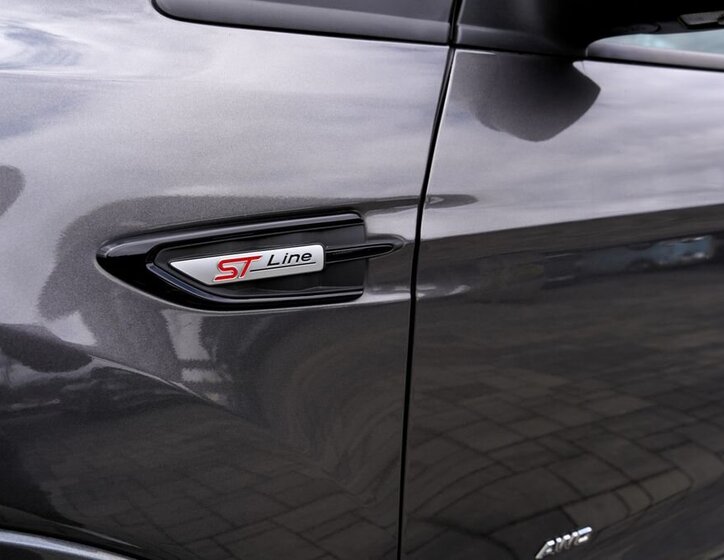 Ford Kuga SUV / Terénní 2,0 l 132 kw