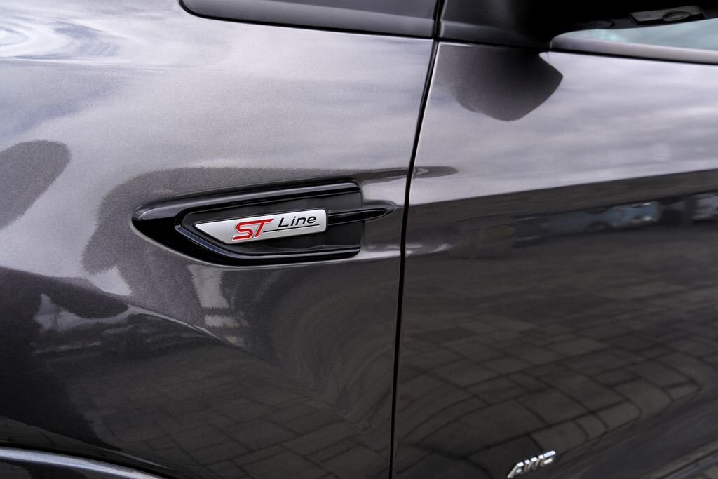 Ford Kuga SUV / Terénní 2,0 l 132 kw