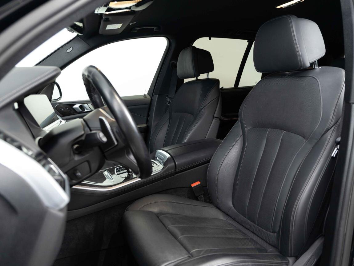 BMW X5 SUV / Terénní 4,4 l 390 kw