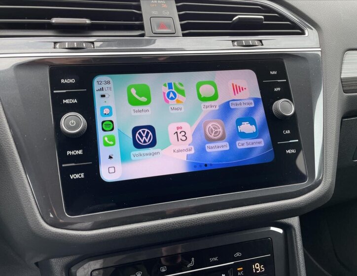 Volkswagen Tiguan Allspace SUV / Terénní 2,0 l 110 kw