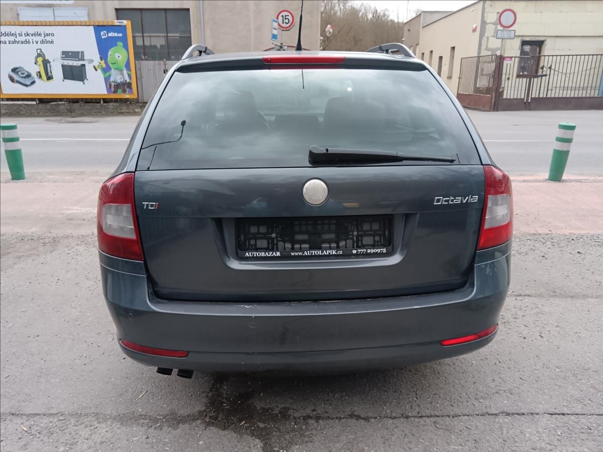 Škoda Octavia Kombi 2,0 l 103 kw