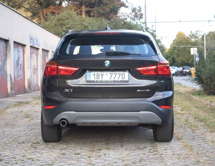 BMW X1 6