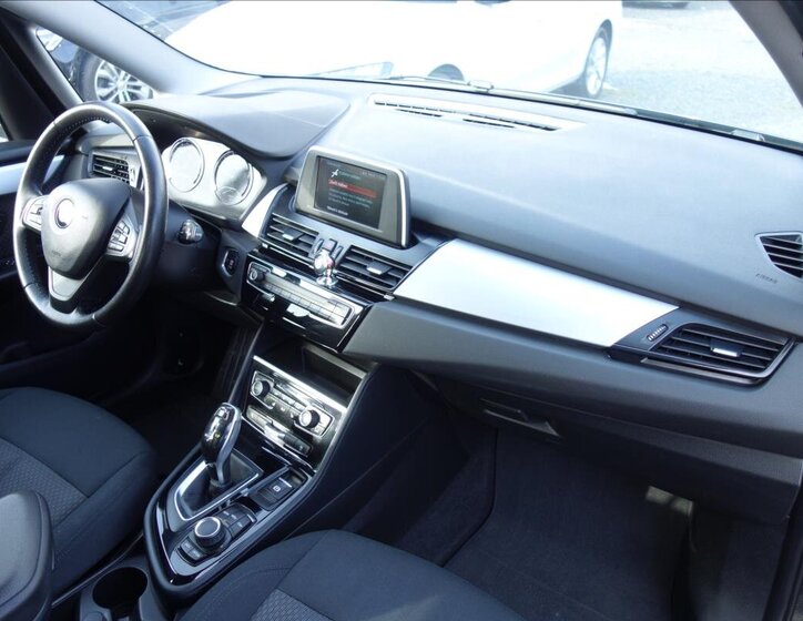 BMW Řada 2 MPV 1,5 l 103 kw