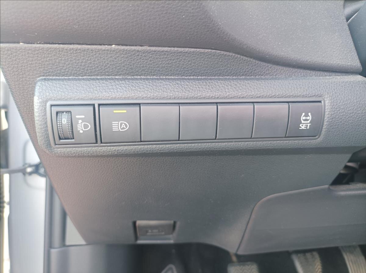 Toyota Corolla Sedan 1,5 l 92 kw