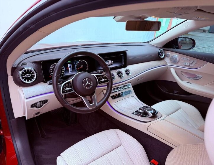 Mercedes-Benz Třídy E 16