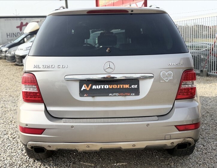 Mercedes-Benz Třídy M Kombi 3,0 l 165 kw