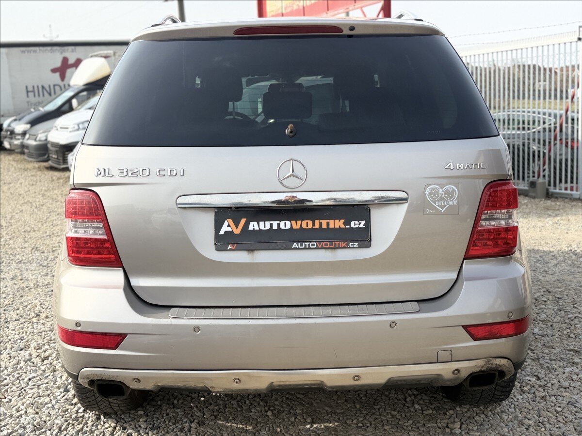 Mercedes-Benz Třídy M Kombi 3,0 l 165 kw